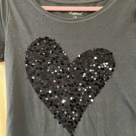 American Eagle Outfitters Sparkly Heart T-Shirt Size L - Picture 3 of 3